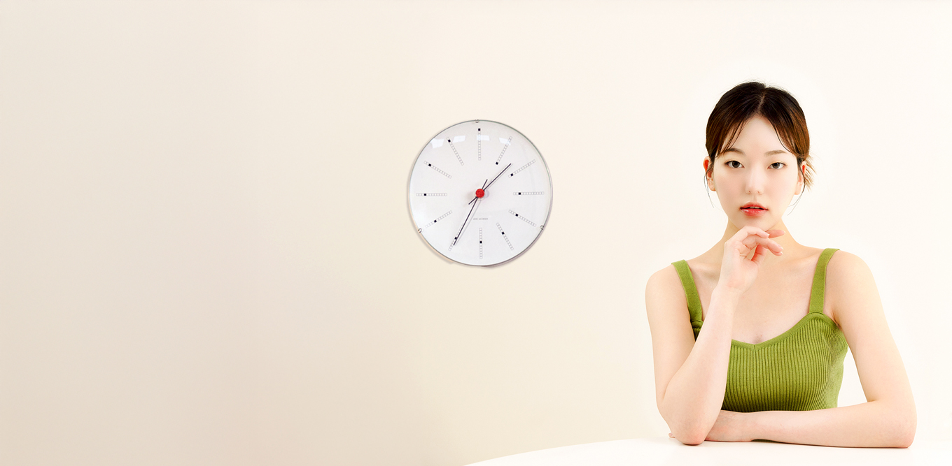 다기능 마스크팩 이미지 – 주름 개선, 미백, 보습, 진정, 항염 기능을 갖춘 누에마스크팩 
