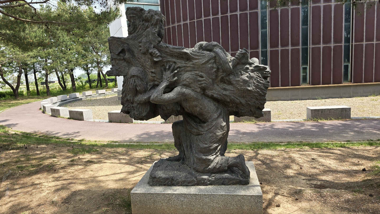 c74836008d14b.jpg
