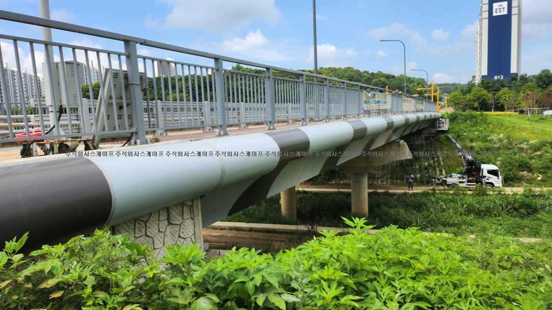 c69b036be21f3.jpg