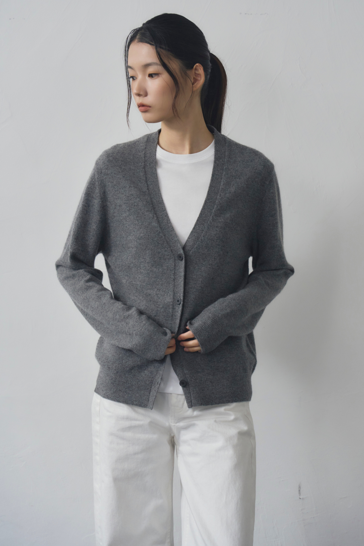 [캐시미어100] 베이직 브이넥 가디건 STEEL GRAY