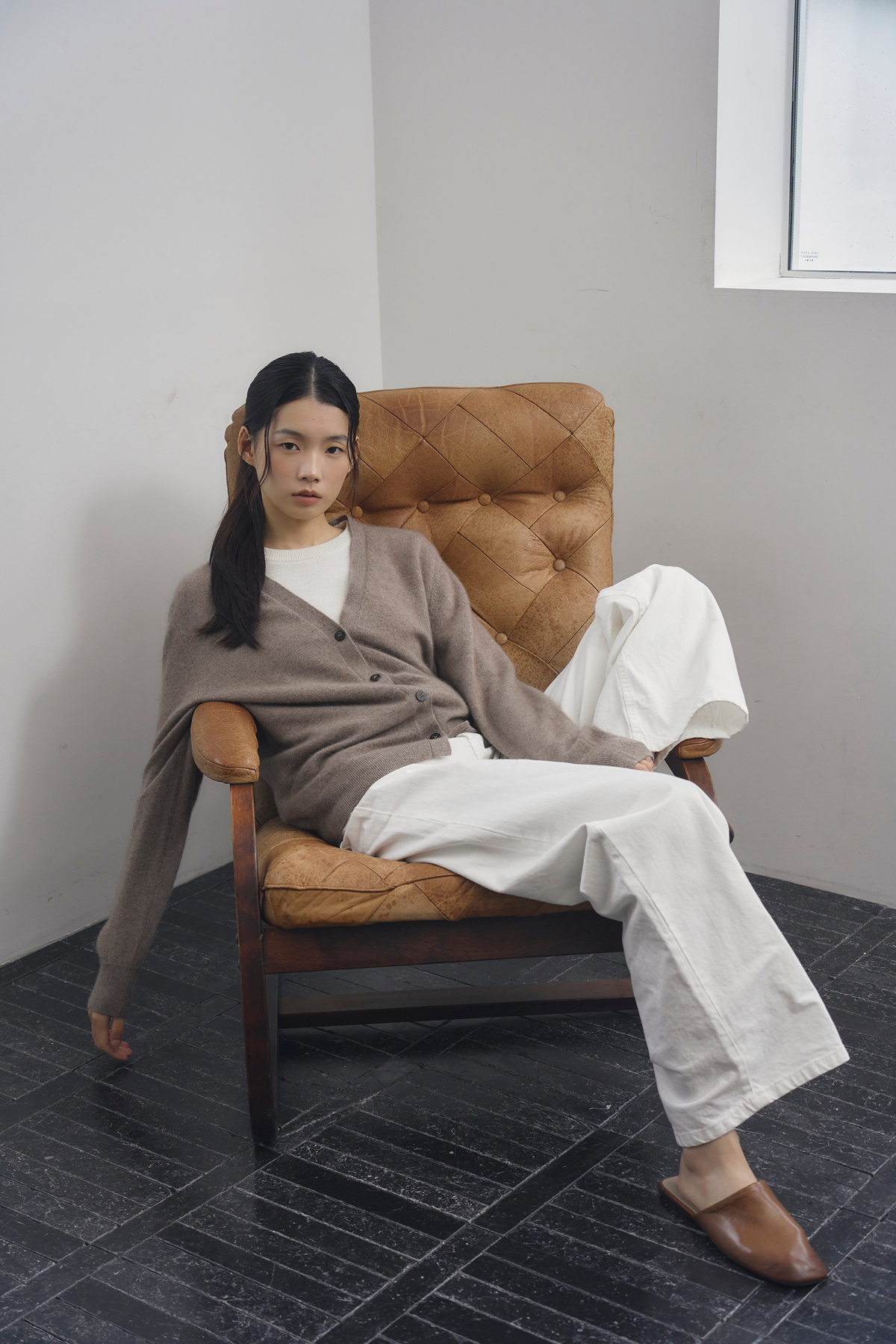 [몽골 캐시미어100] 오가닉 브이넥 가디건 NATURAL BROWN