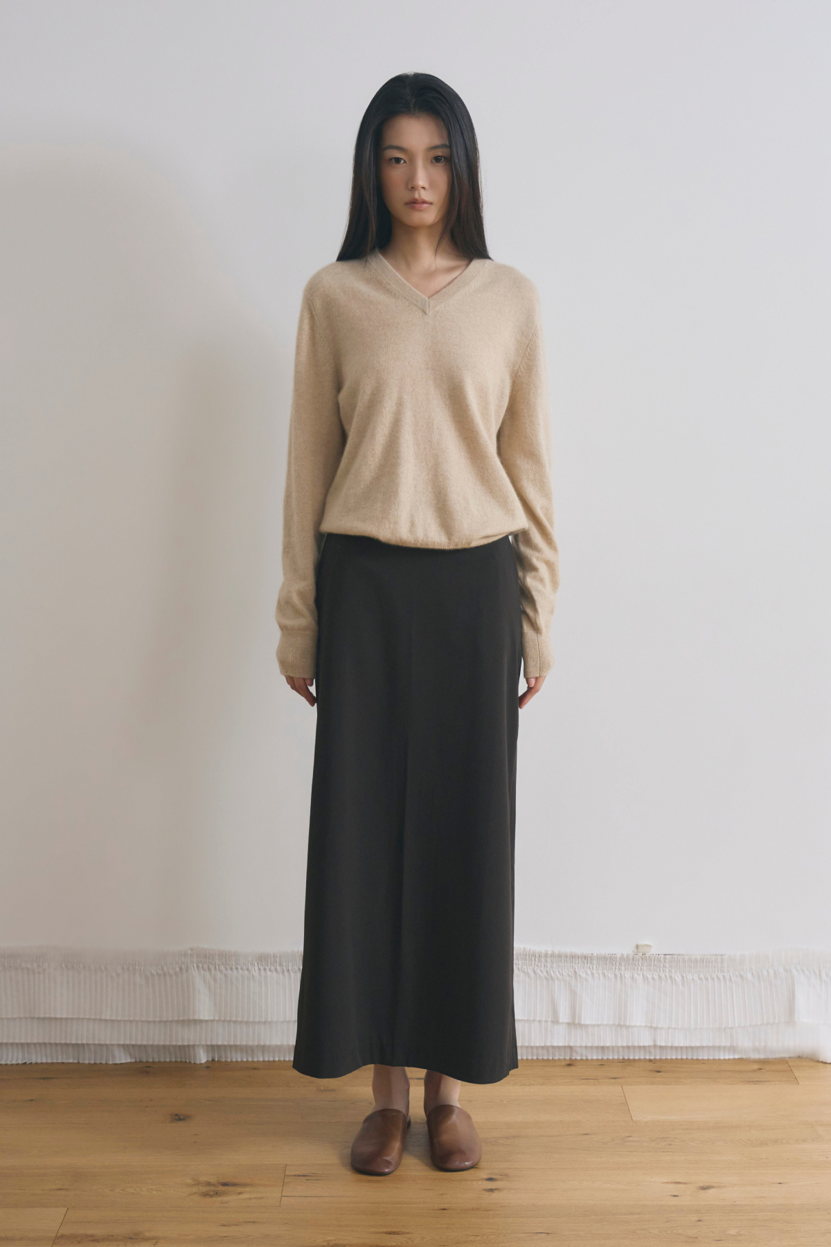 [몽골 캐시미어100] 오가닉 브이넥 니트 NATURAL BEIGE