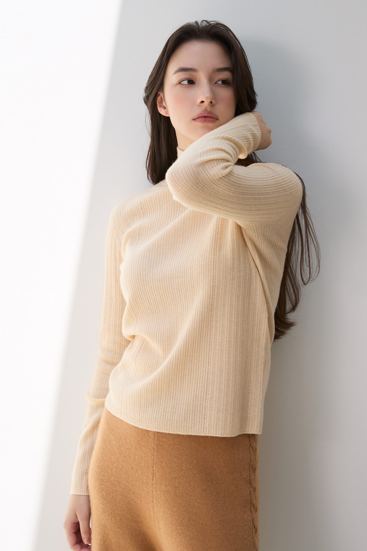 [캐시미어100] 에센셜 파인 터틀넥 BEIGE