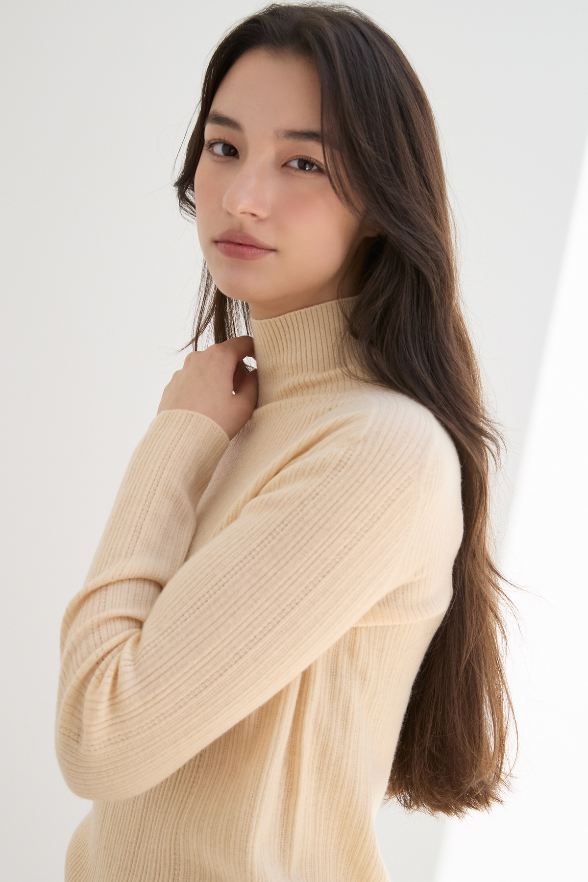 [캐시미어100] 에센셜 파인 터틀넥 BEIGE