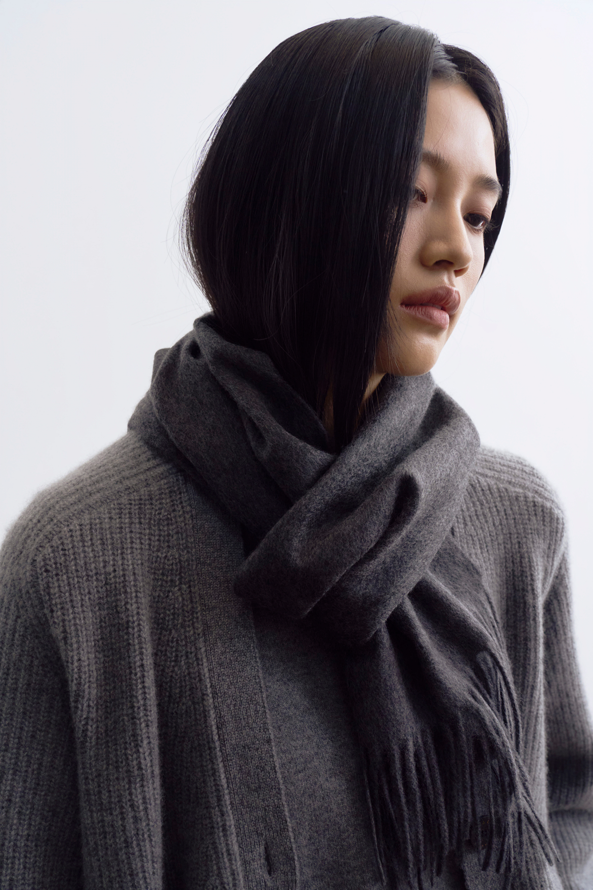 [캐시미어100] 베이직 프링지 머플러 CHARCOAL