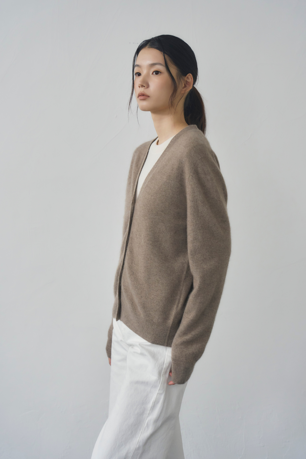 [몽골 캐시미어100] 오가닉 브이넥 가디건 NATURAL BROWN