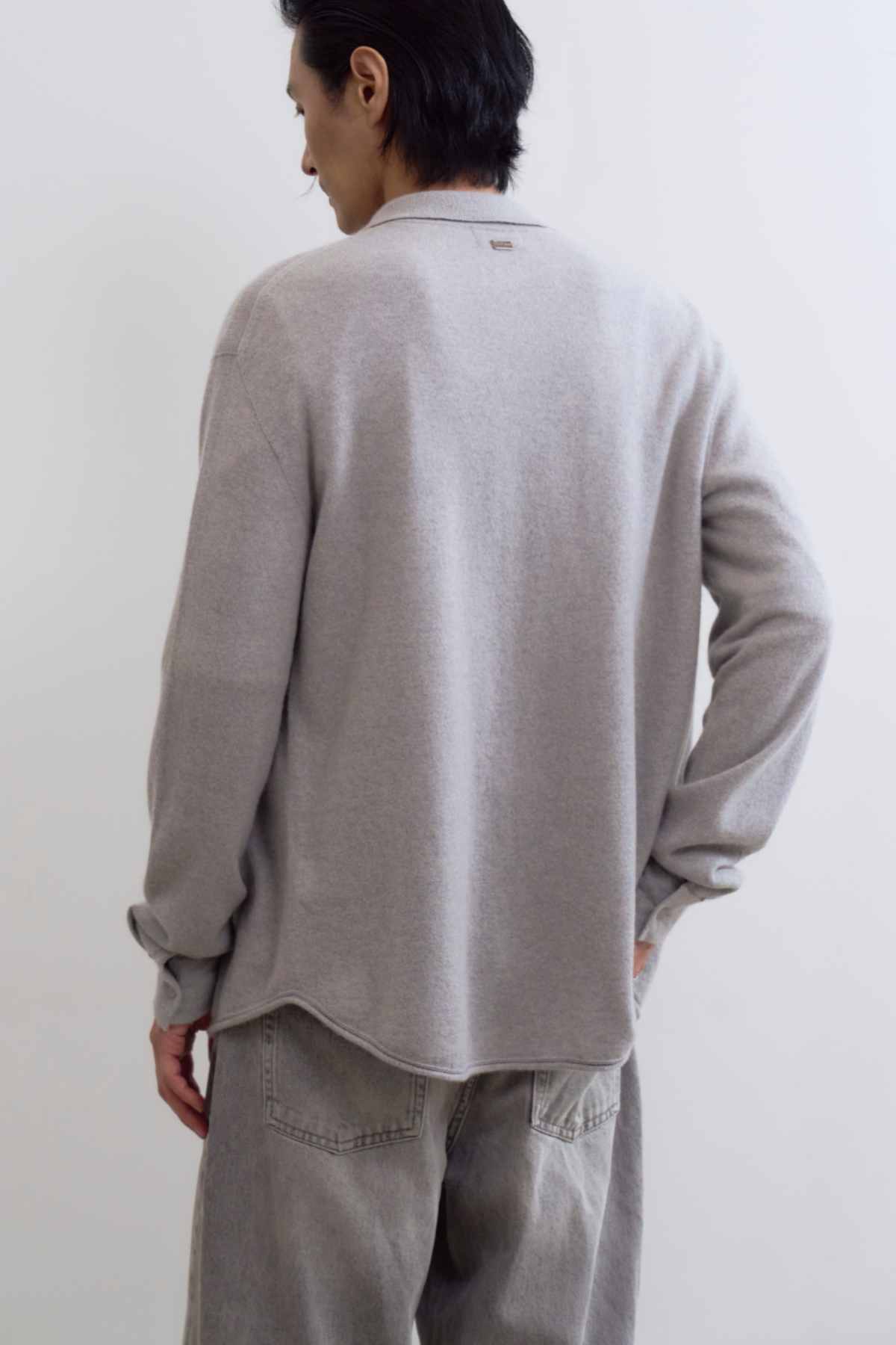 [캐시미어100] GENDERLESS 니트 셔츠 LIGHT GRAY