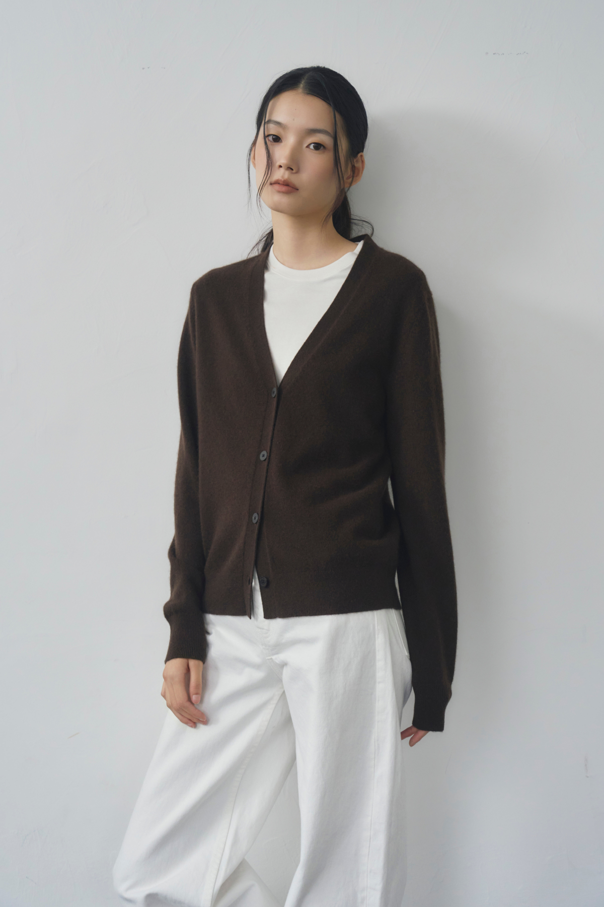 [캐시미어100] 베이직 브이넥 가디건 CHOCO BROWN