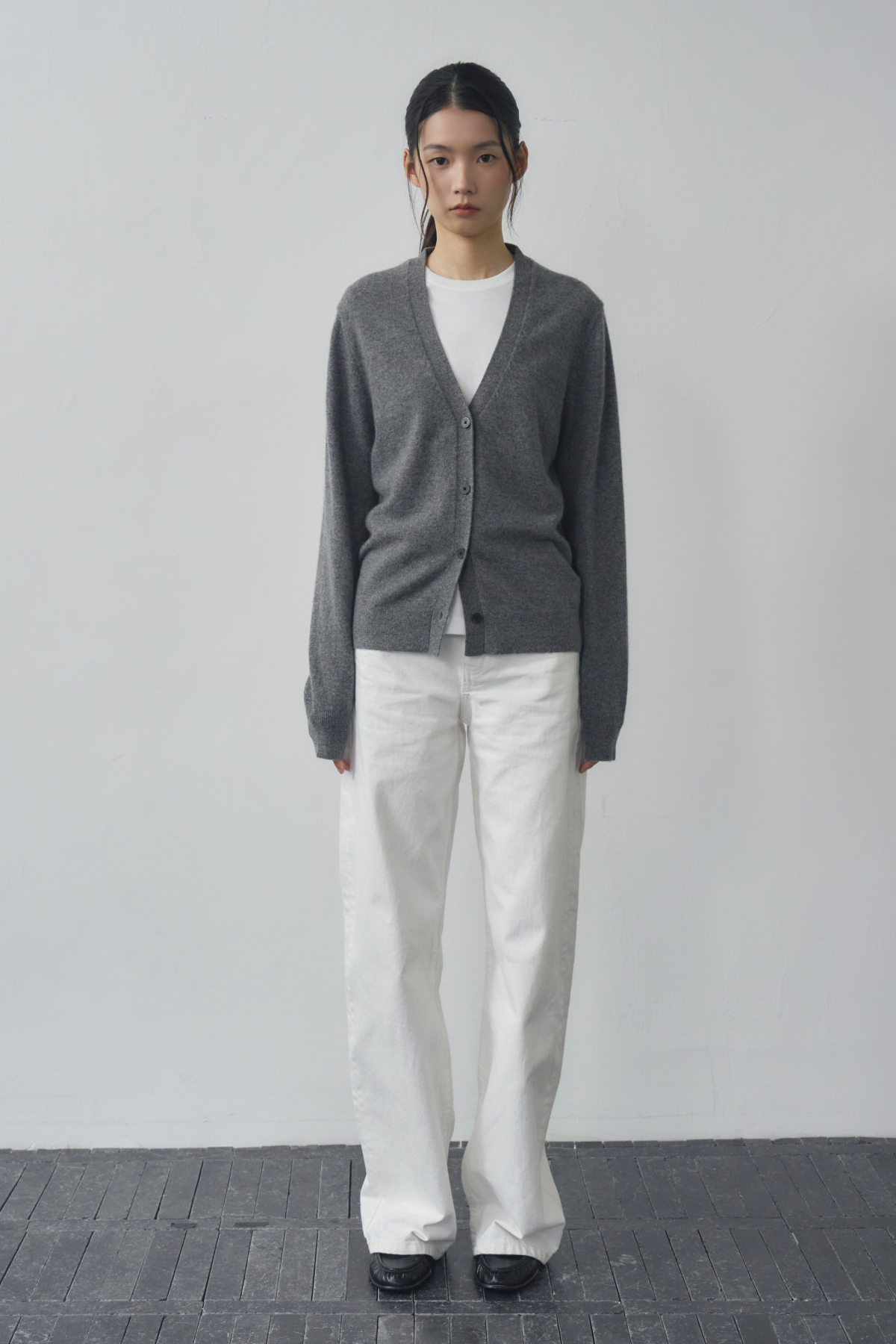 [캐시미어100] 베이직 브이넥 가디건 STEEL GRAY