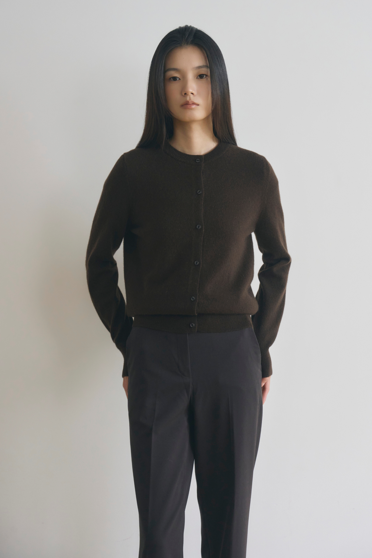 [캐시미어100] 베이직 라운드넥 가디건 CHOCO BROWN