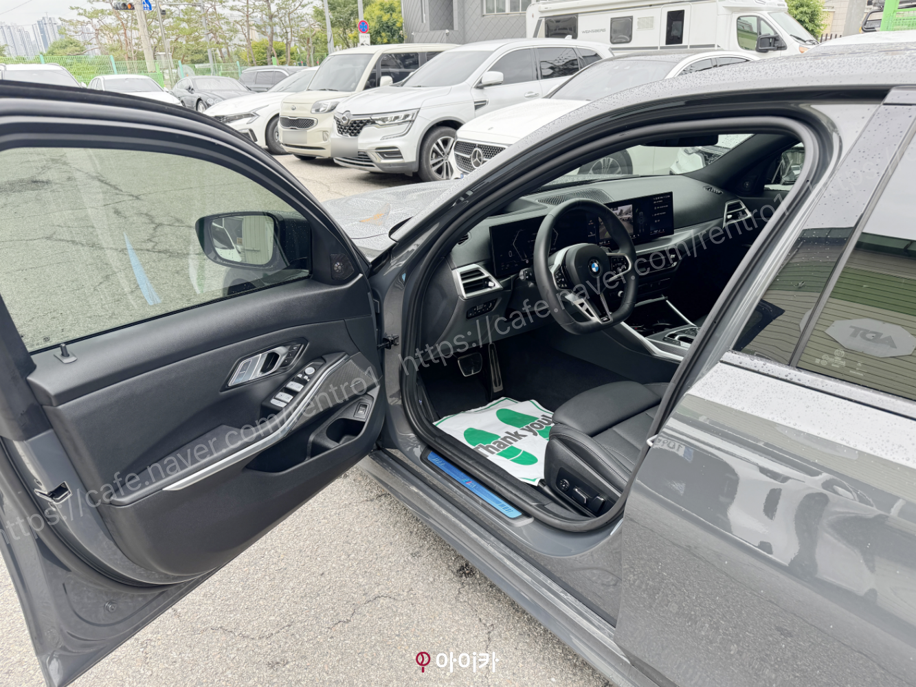 320i | 25년형