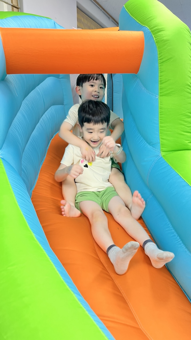 28fb272158368.jpg
