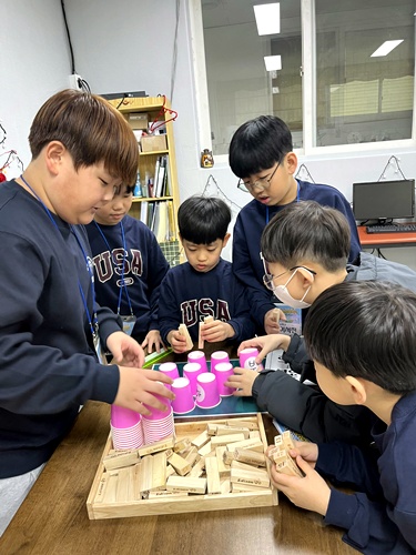 c5d3f05773ab4.jpg