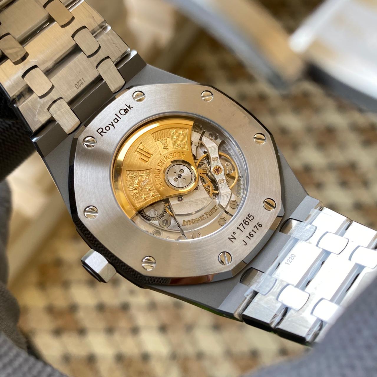 1b18cf54e80d4.jpg