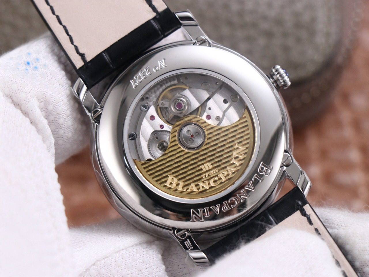 4bd270ce3601c.jpg