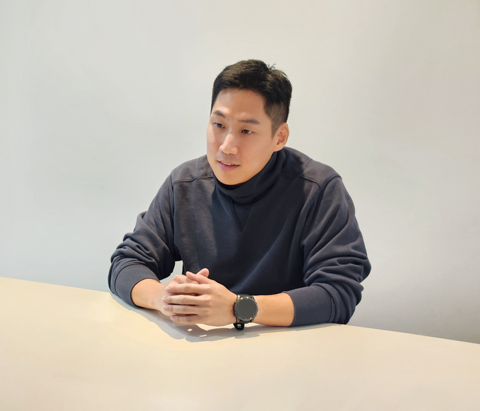 이강민 데이원컴퍼니 대표가 데이원컴퍼니의 사업에 대해 설명하고 있다. (사진=데이원컴퍼니)