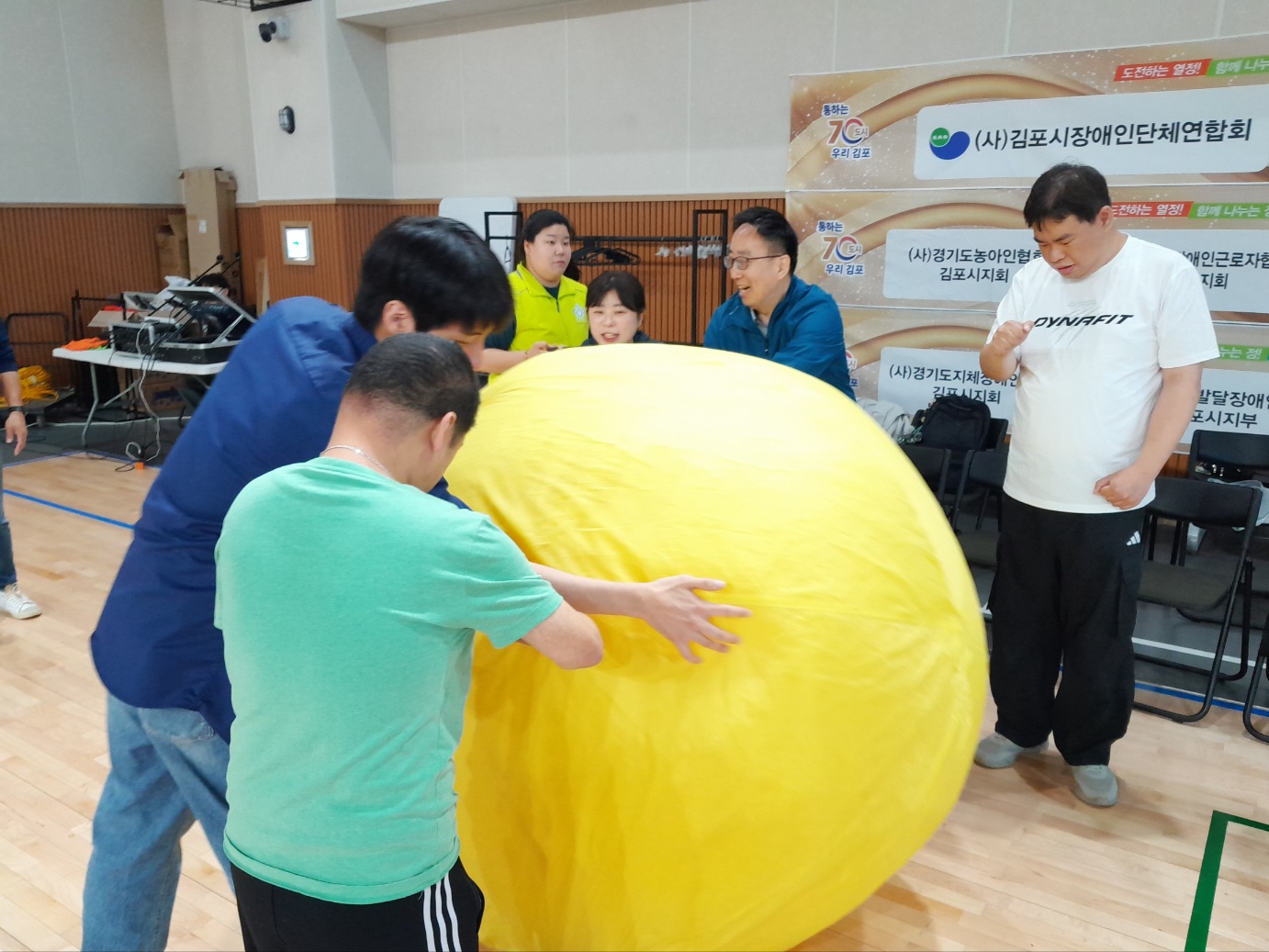 84b6f054684ca.jpg
