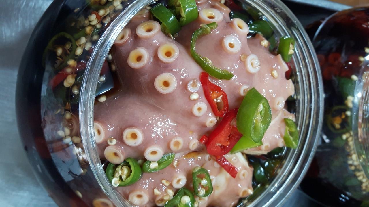쫄깃 탱글 밥도둑 문어장 1kg