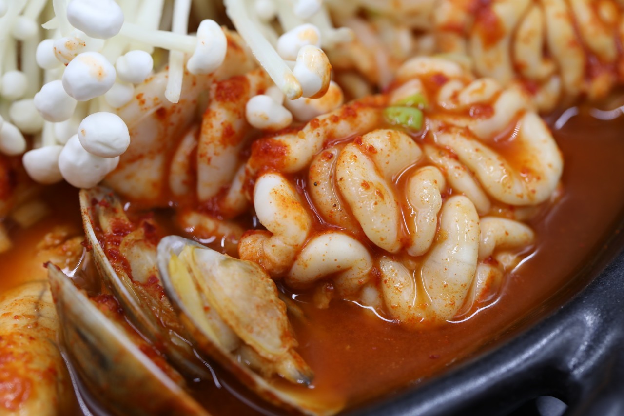 칼칼하고 시원한 수제 알탕