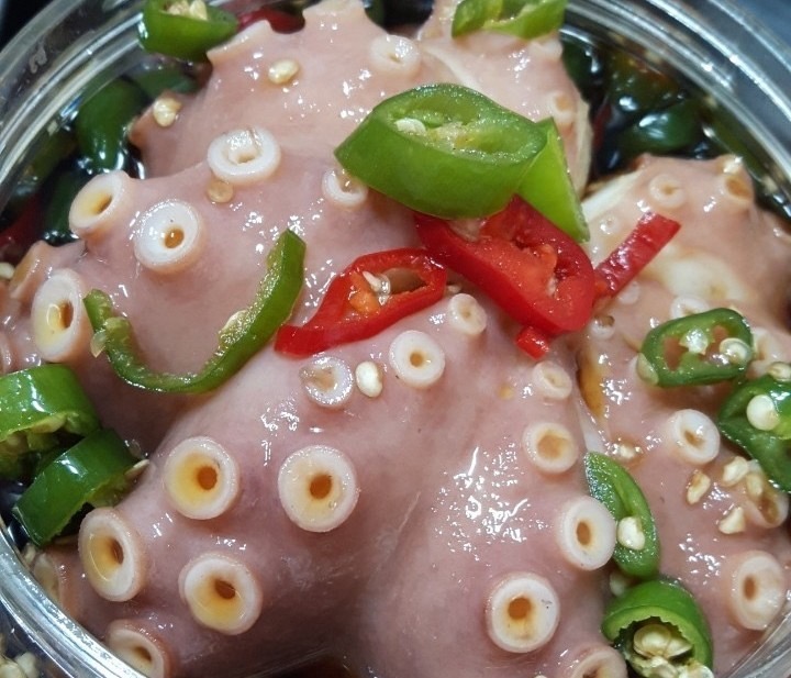 쫄깃 탱글 밥도둑 문어장 1kg