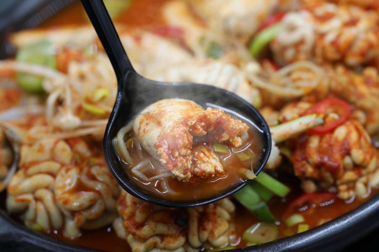 칼칼하고 시원한 수제 알탕