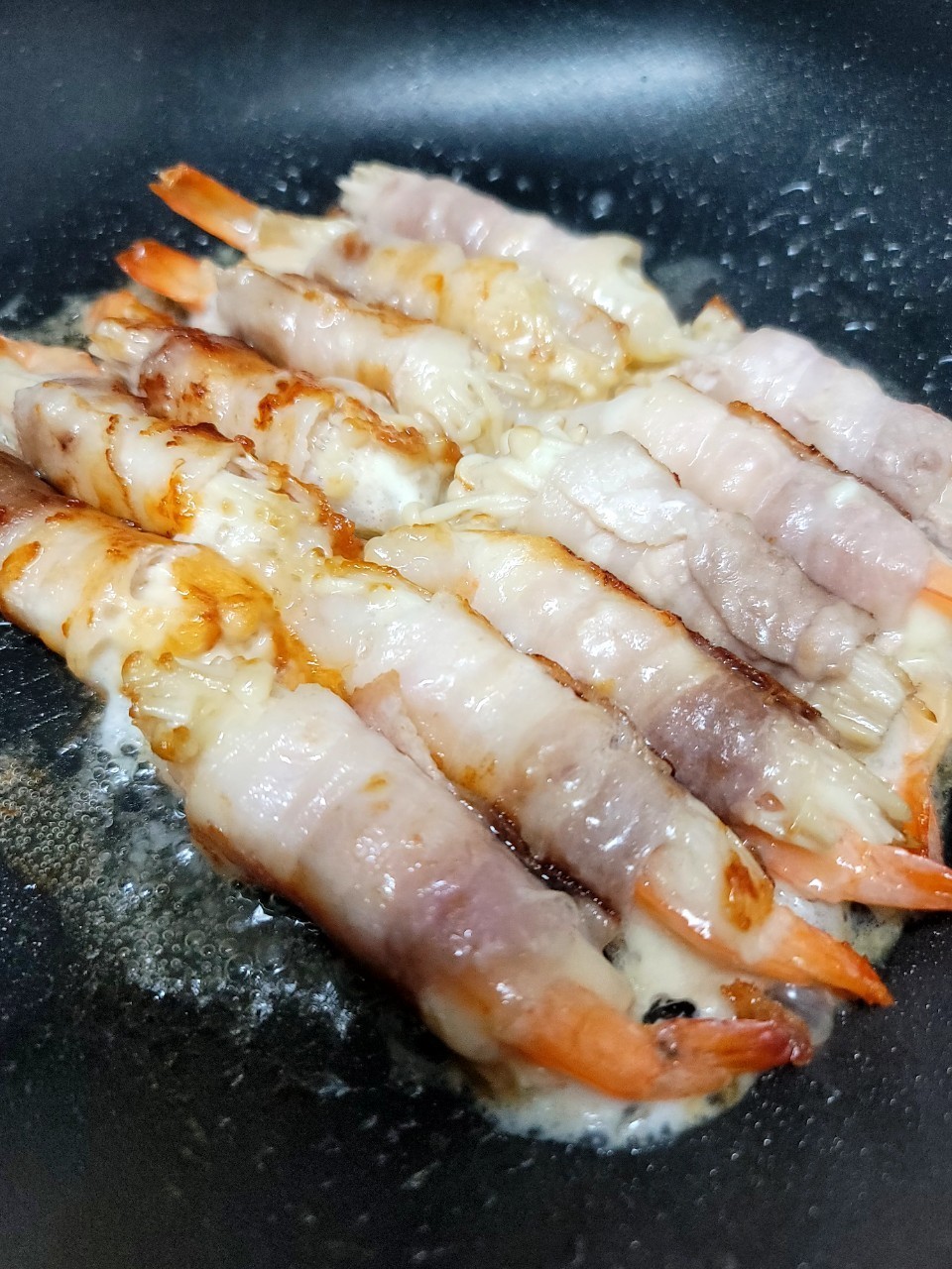 대패삼겹 새우말이 새우돌돌말이
