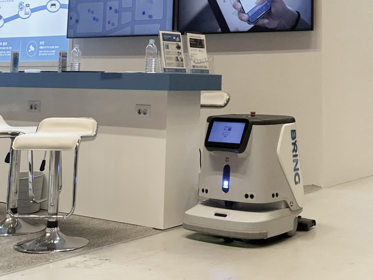 카카오모빌리티-브이디 이기종 로봇 사업 업무협약