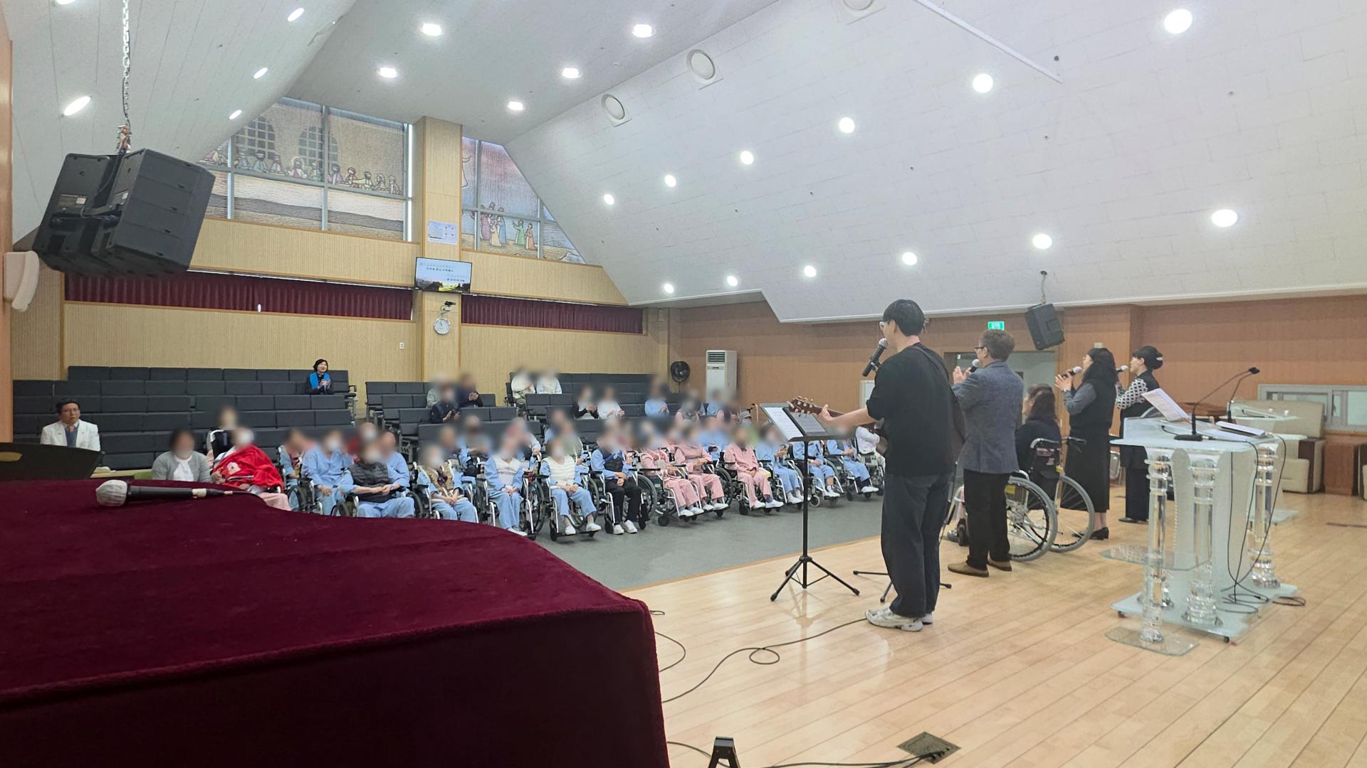 ff9aba0995225.jpg