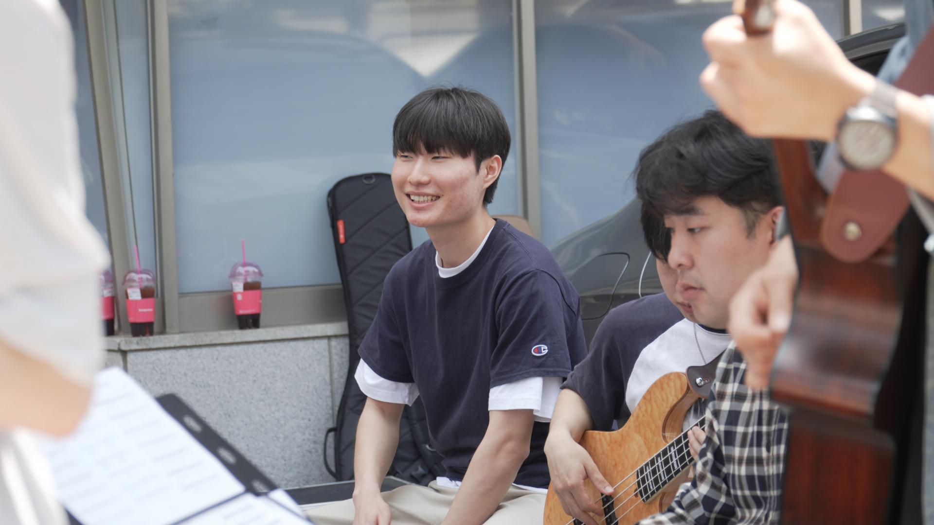 9298a605717cf.jpg