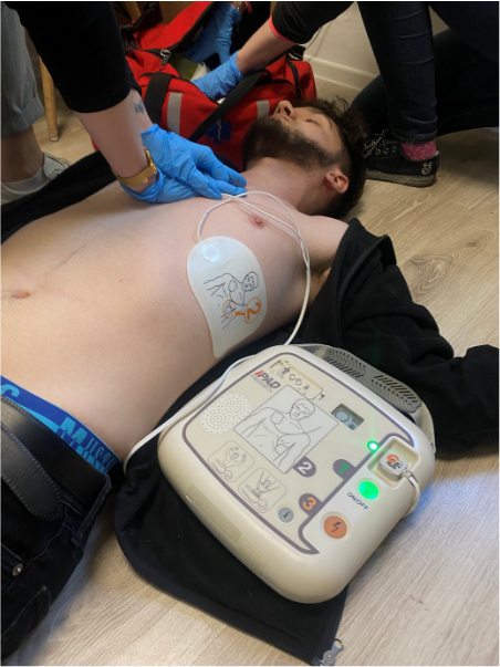 Overcoming Fears of Using AEDs in the Public Domain img
