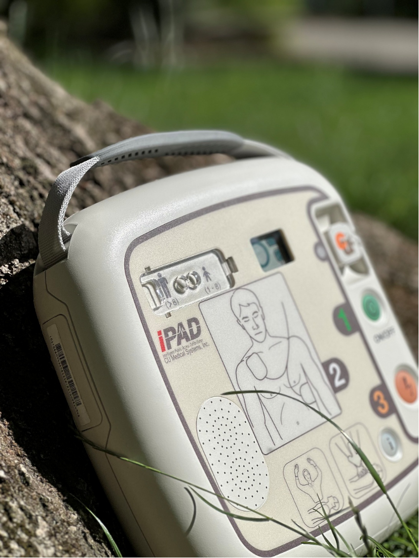 What to Look for in an AED img