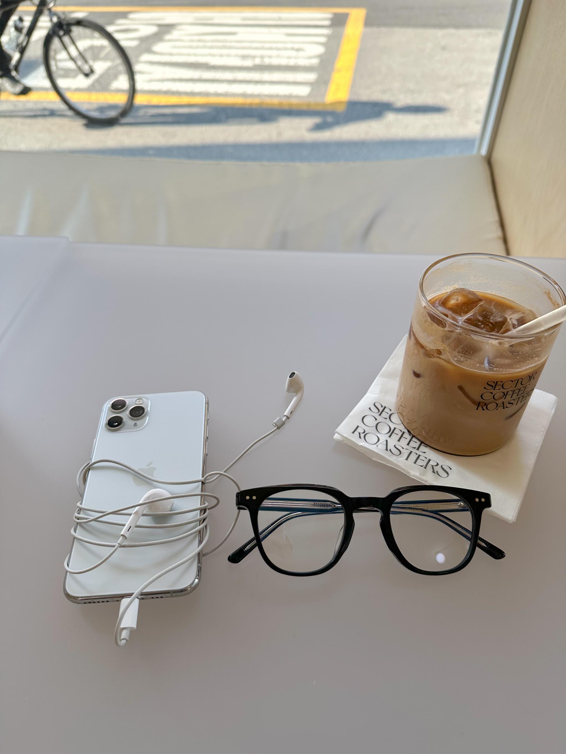 9591 Glasses