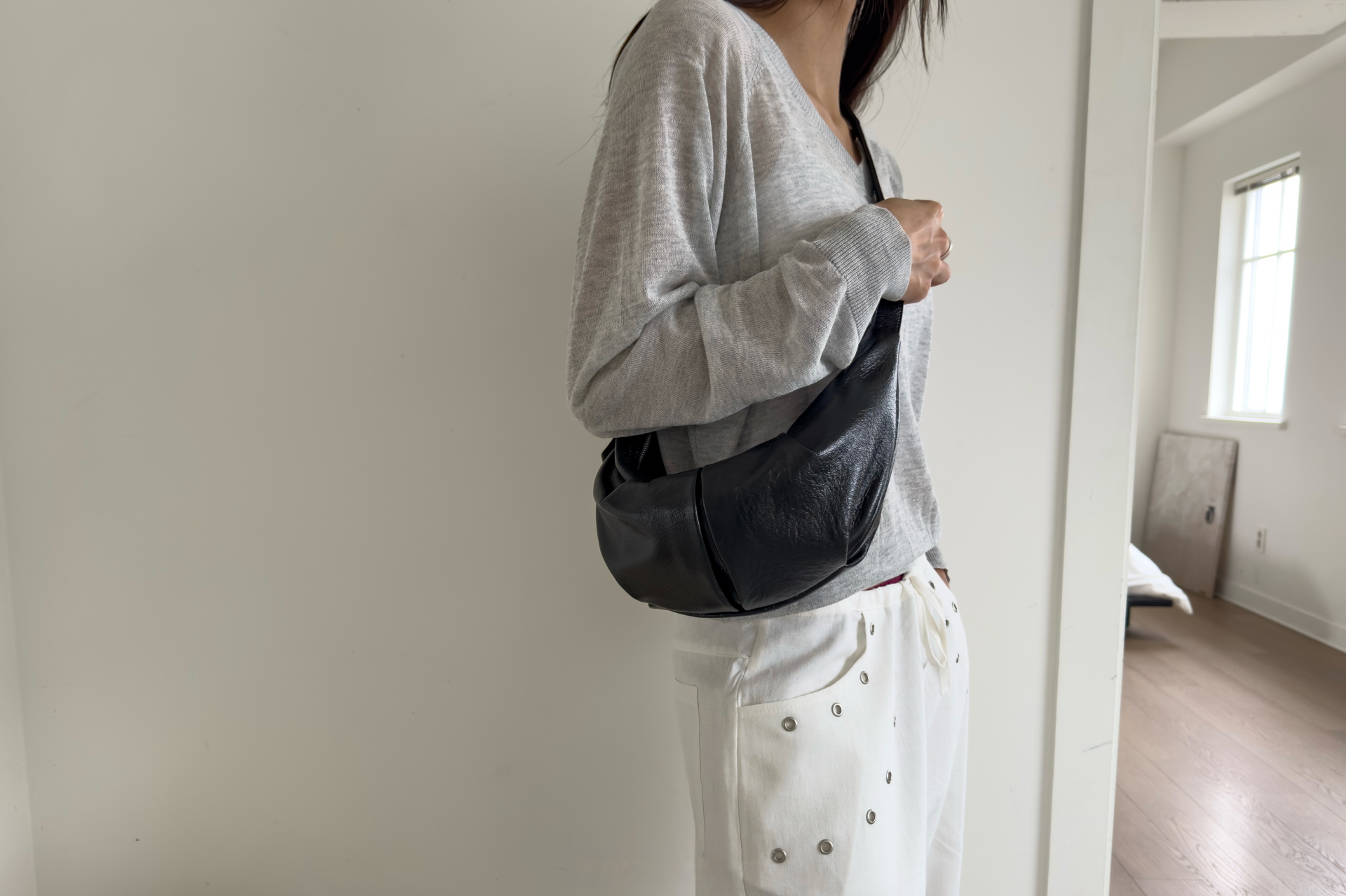 分身斜挎饺子包 / Cent Crossbody Bag