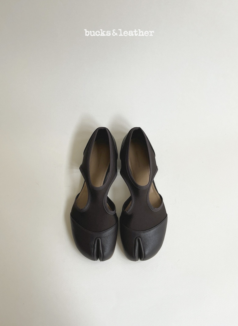6207 SHOES