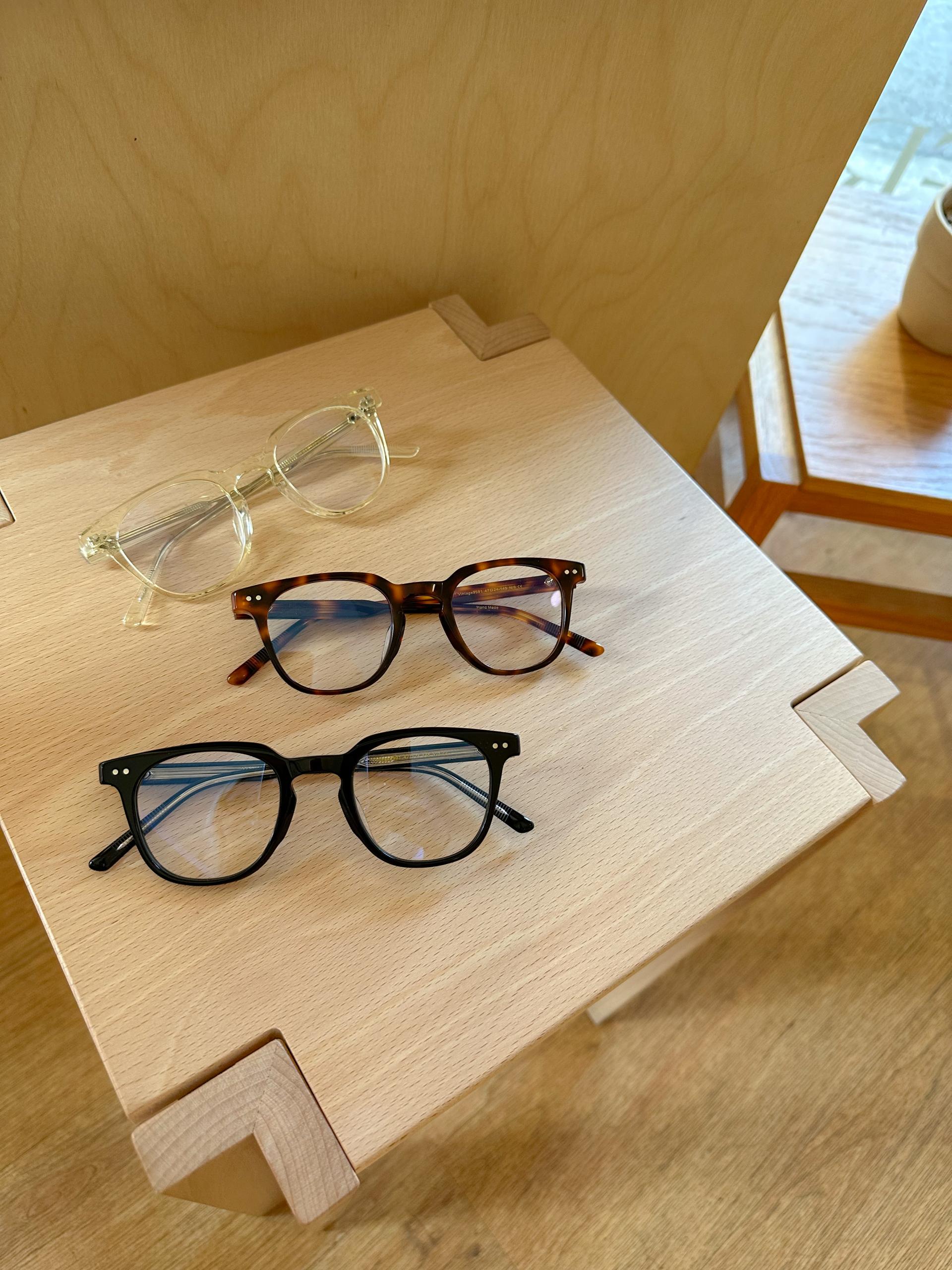 9591 Glasses