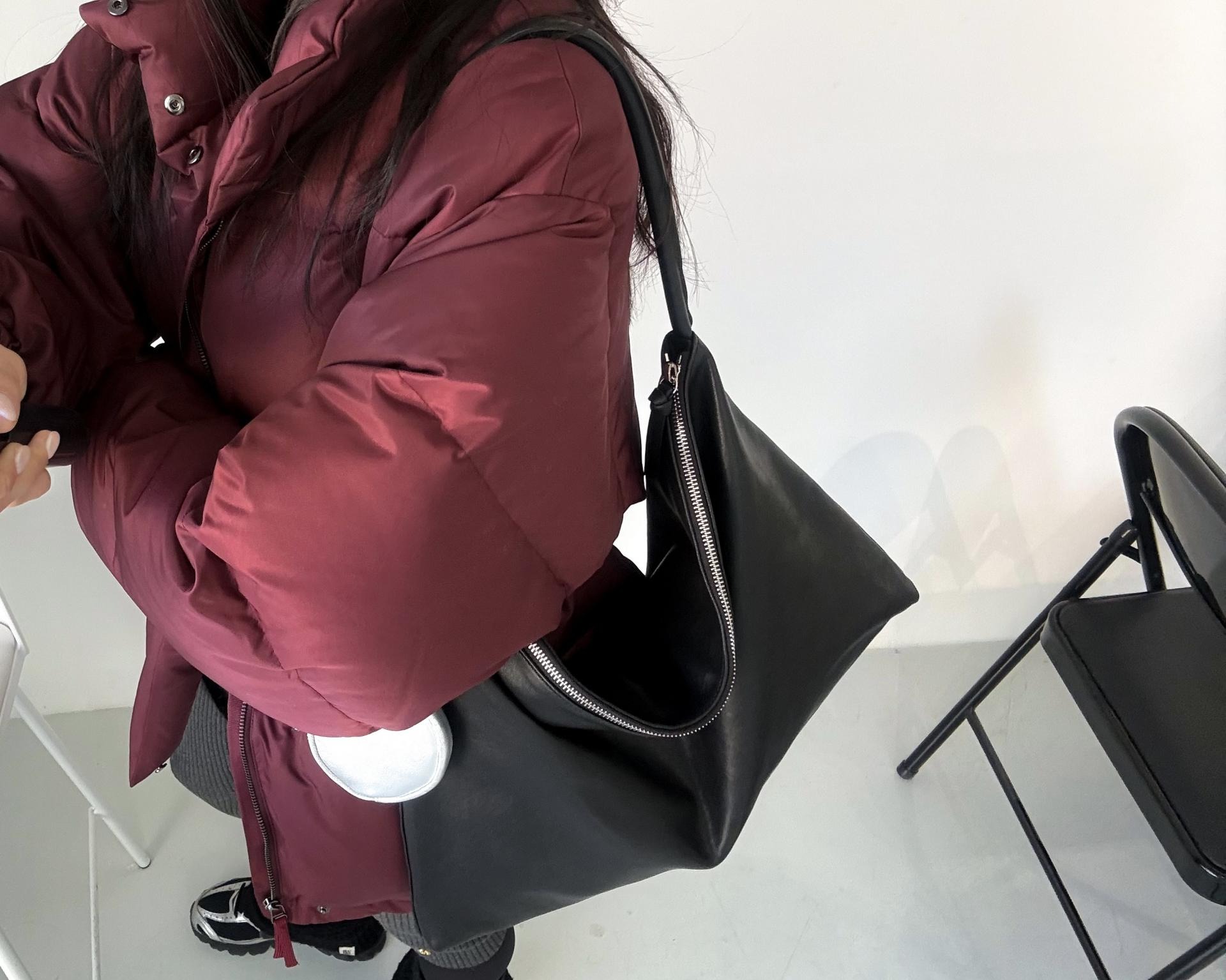 모모 L