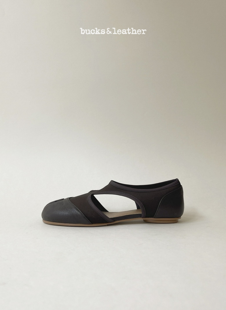 6207 SHOES