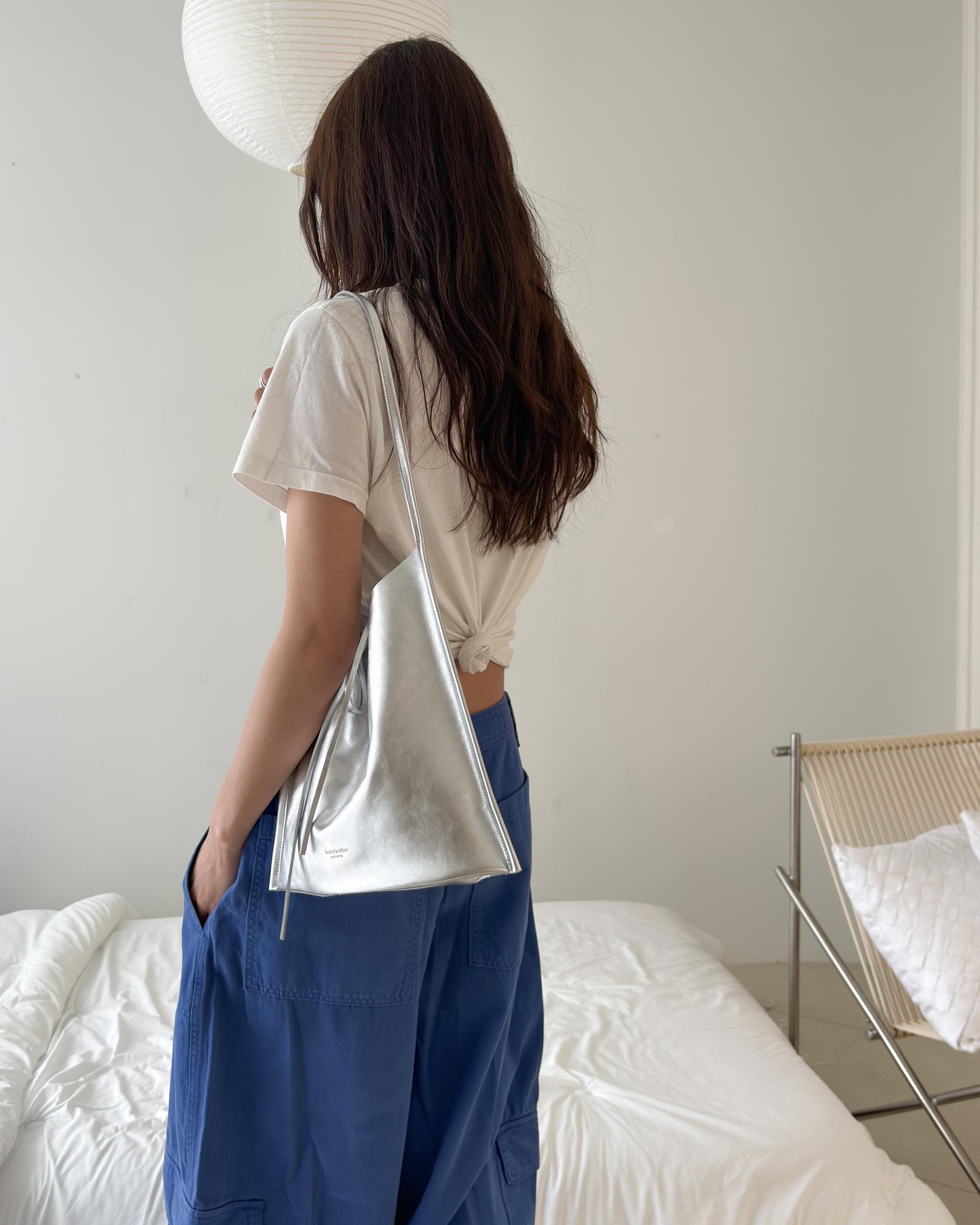 플랫숄더