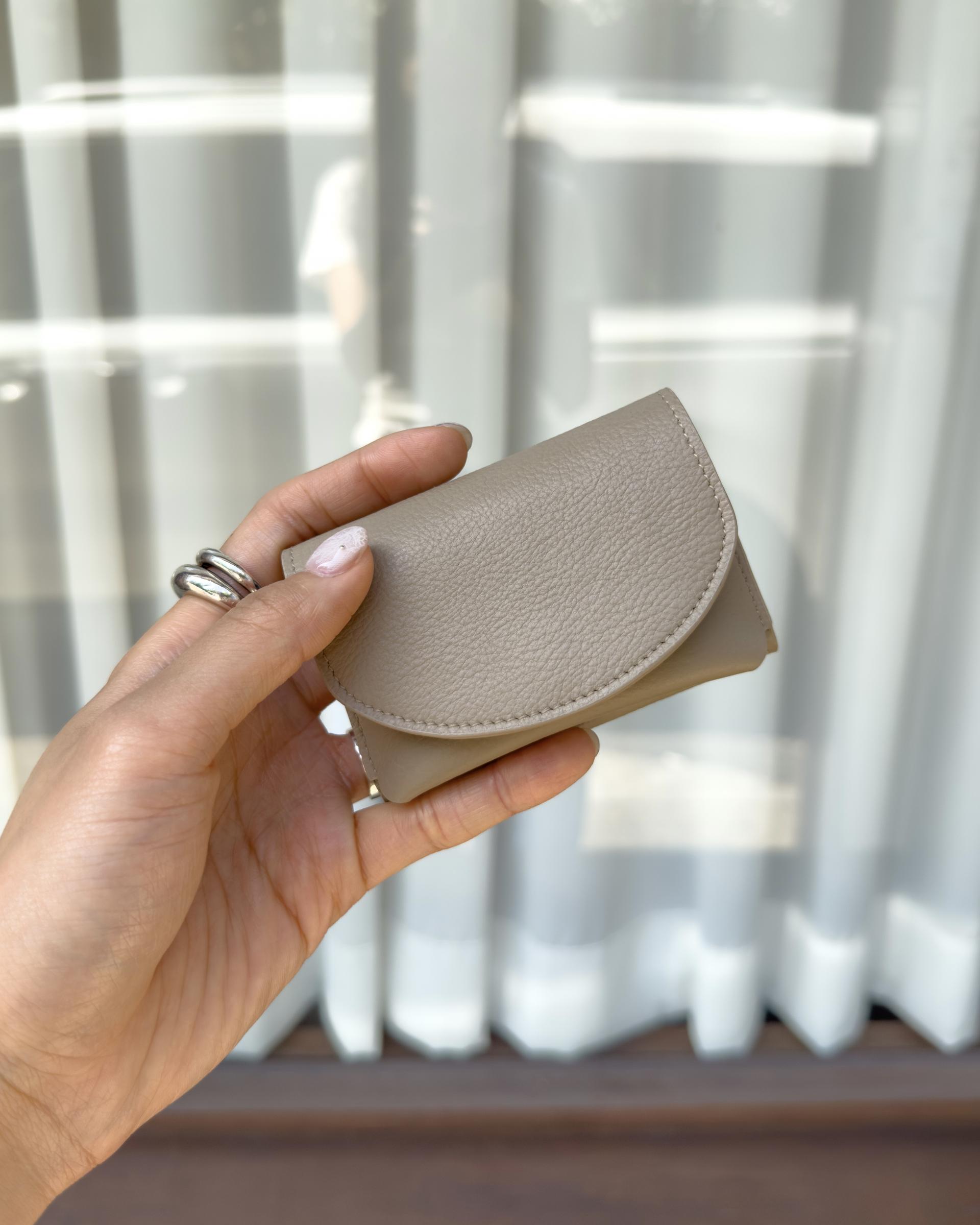 紧凑型钱包 / Compact Wallet