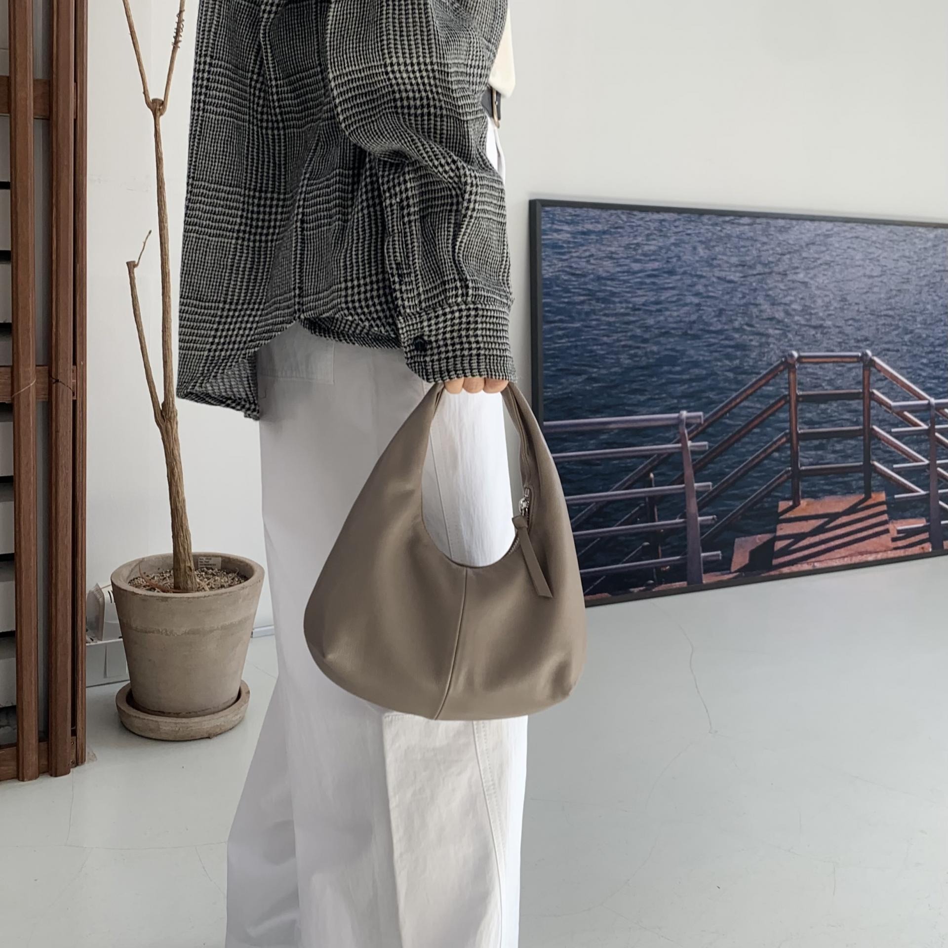 椰子包 / Coconut Bag