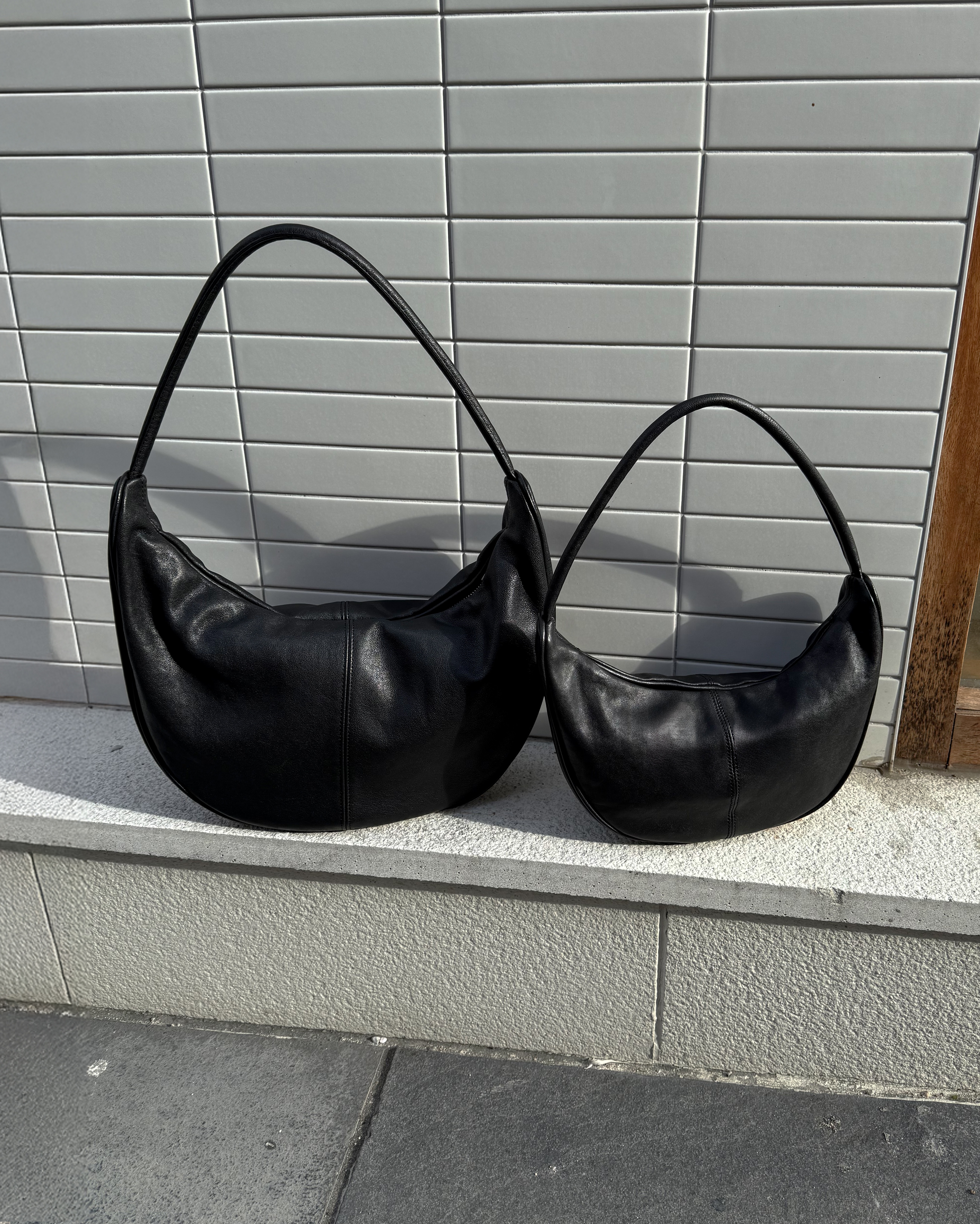 单肩饺子包小号 / Curve Shoulder S