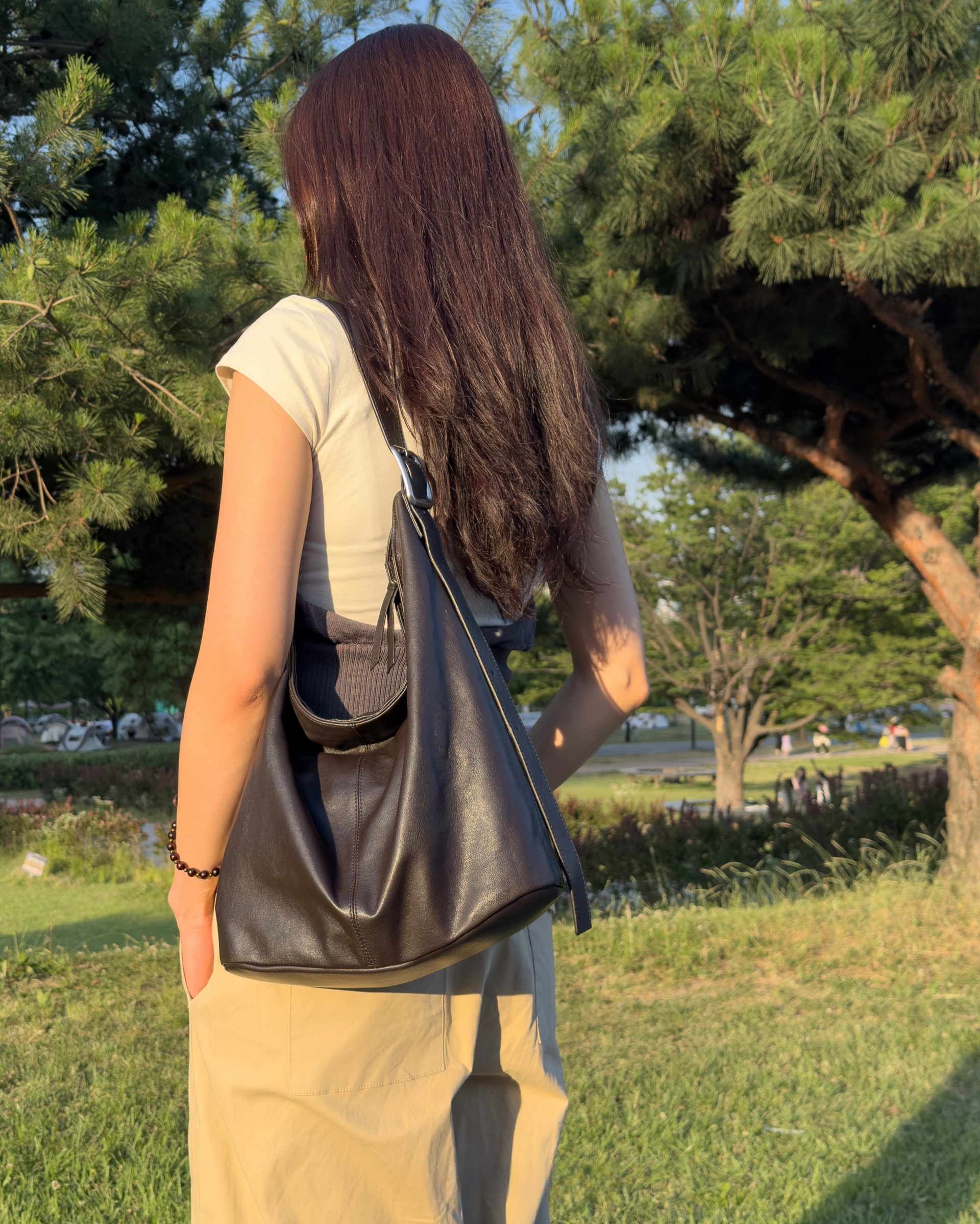 Bawu拉链水桶包 / Bao Bag