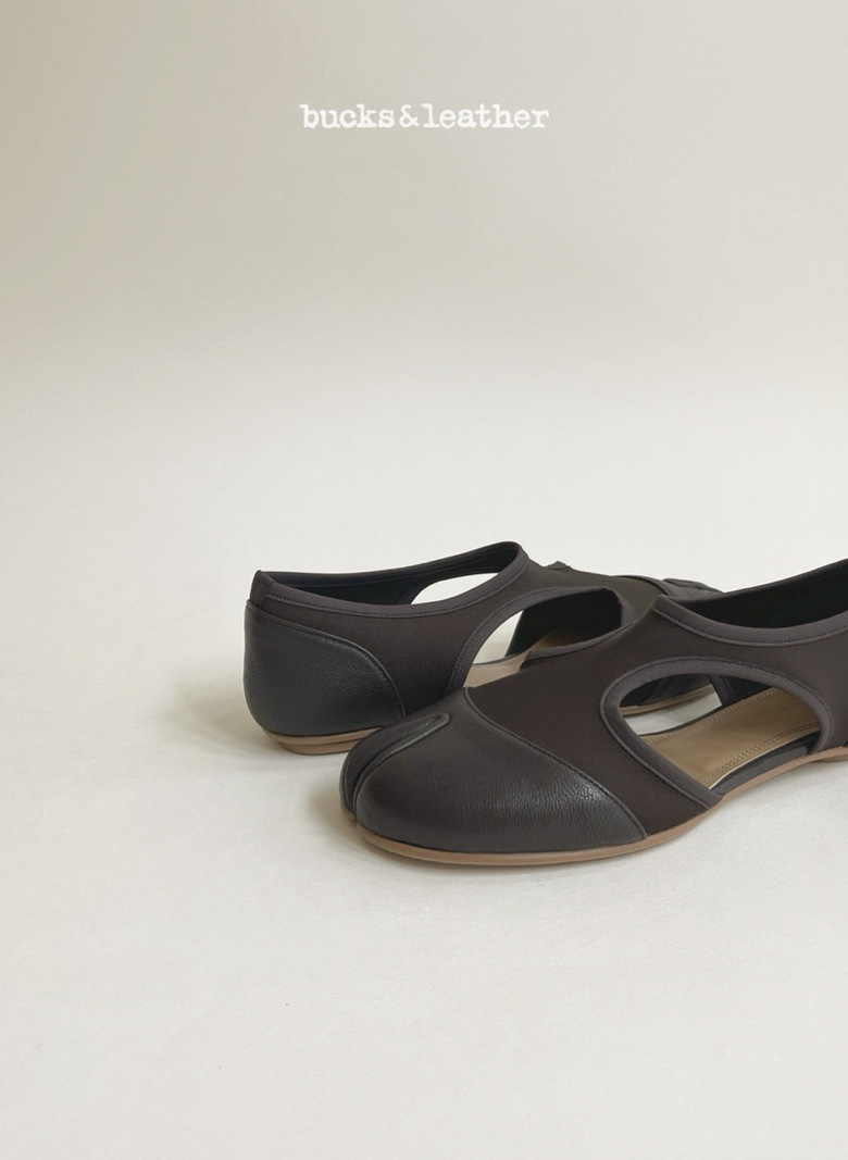 6207 SHOES