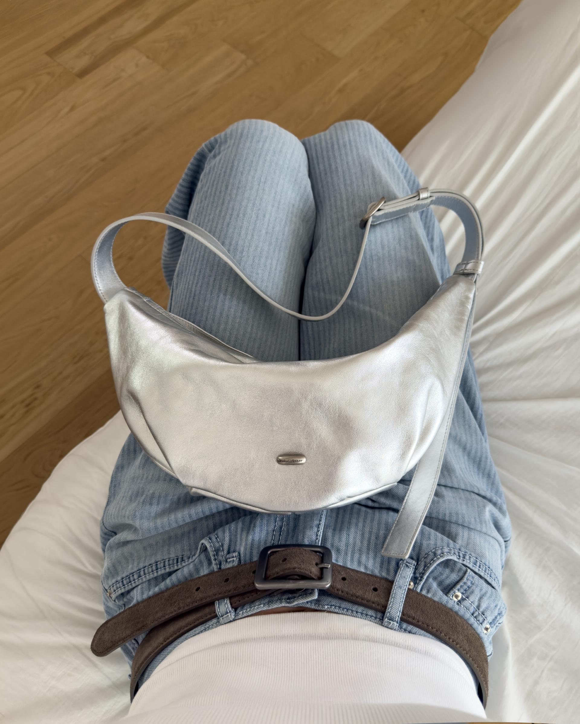 分身斜挎饺子包 / Cent Crossbody Bag