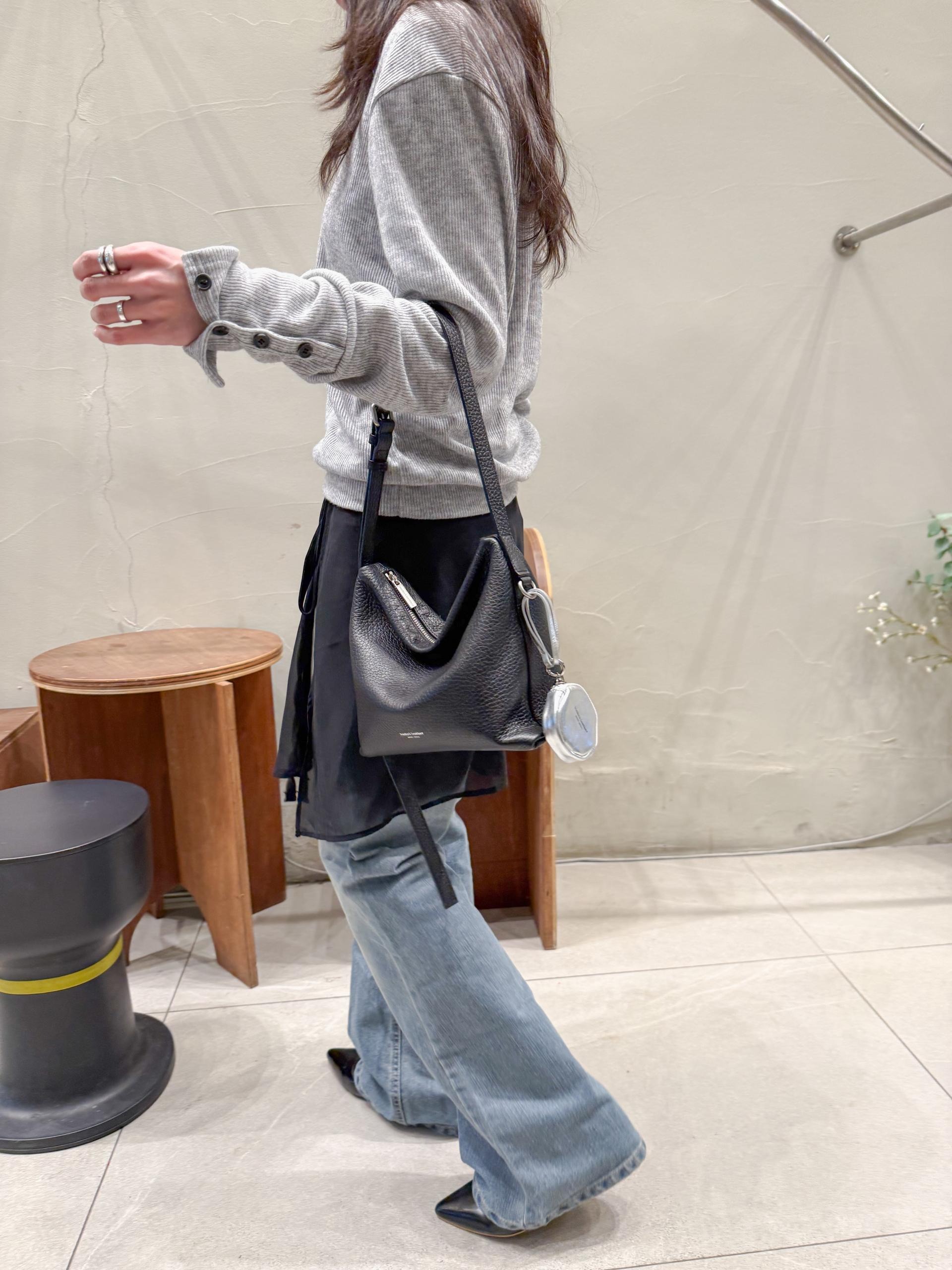 low包 S (亮面牛皮) /Low Bag S (Pull-up)