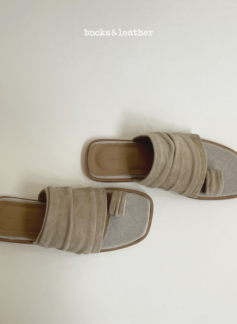 6205 SHOES