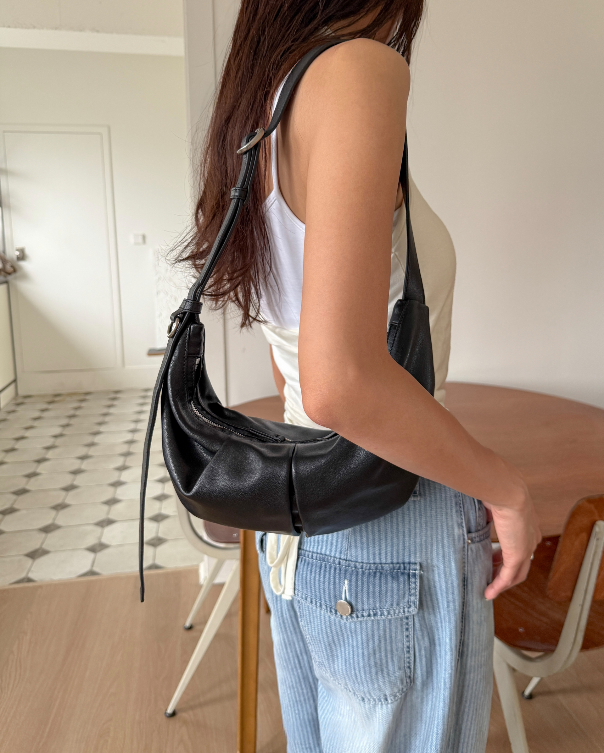 分身斜挎饺子包 / Cent Crossbody Bag
