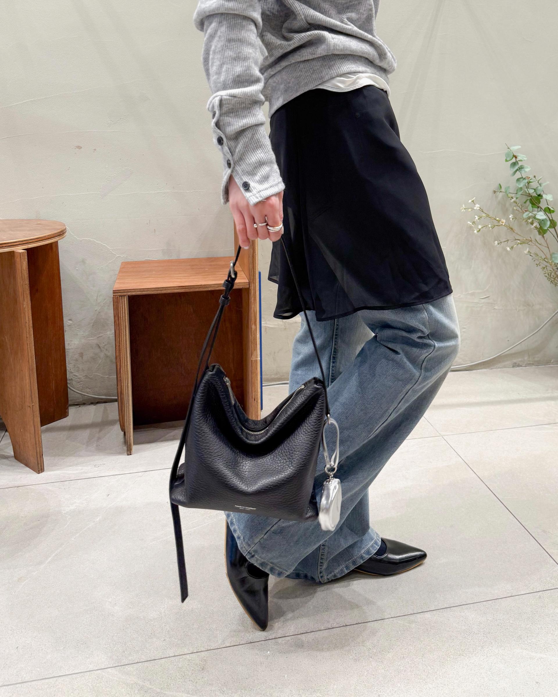 low包 S (亮面牛皮) /Low Bag S (Pull-up)