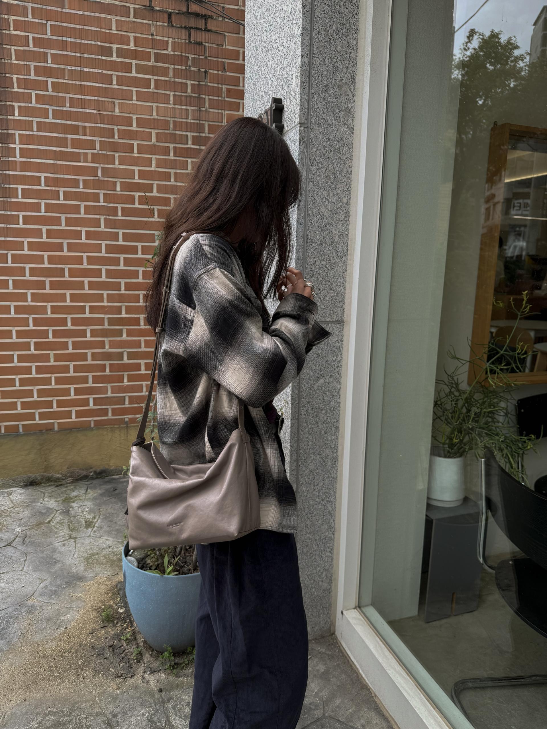 折叠磁吸包/大号 / Folding Shoulder
