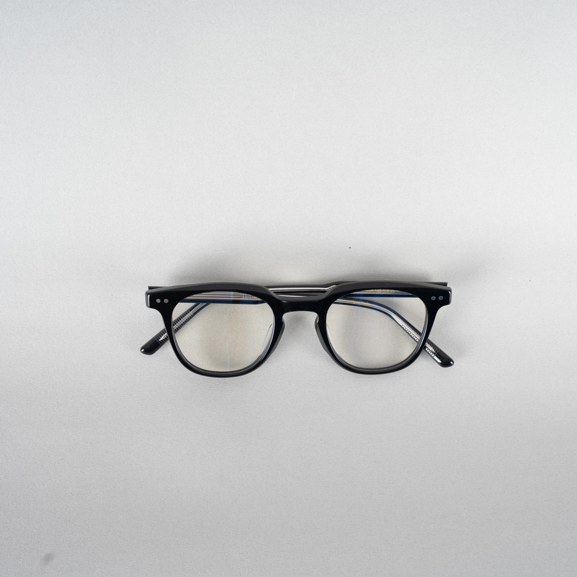 9591 Glasses